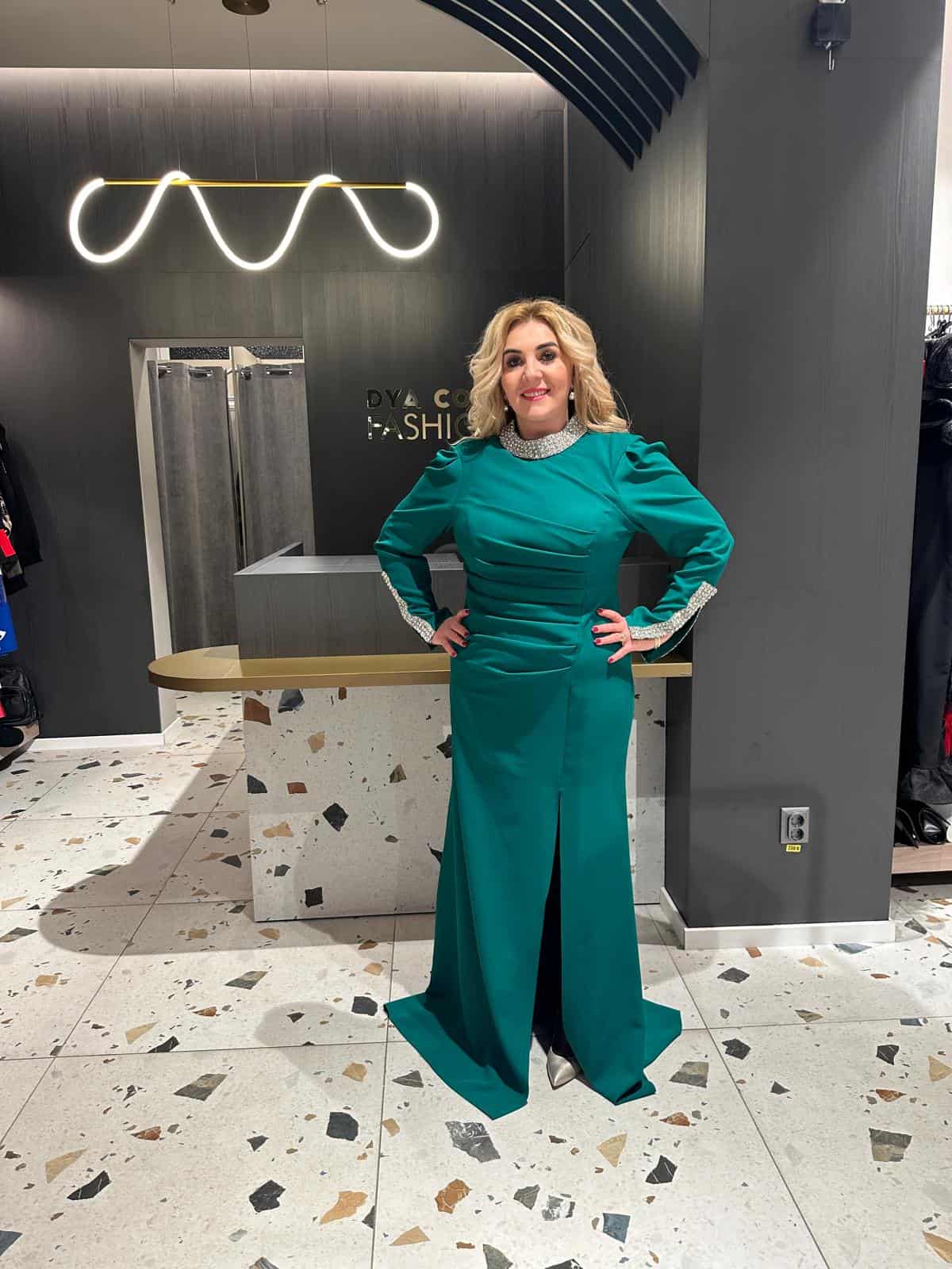 Rochie cu Cristale DYA327