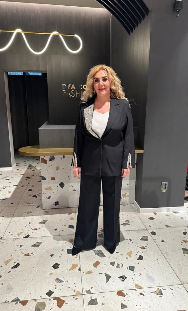 Costum Scaou cu Pantalon DYA333