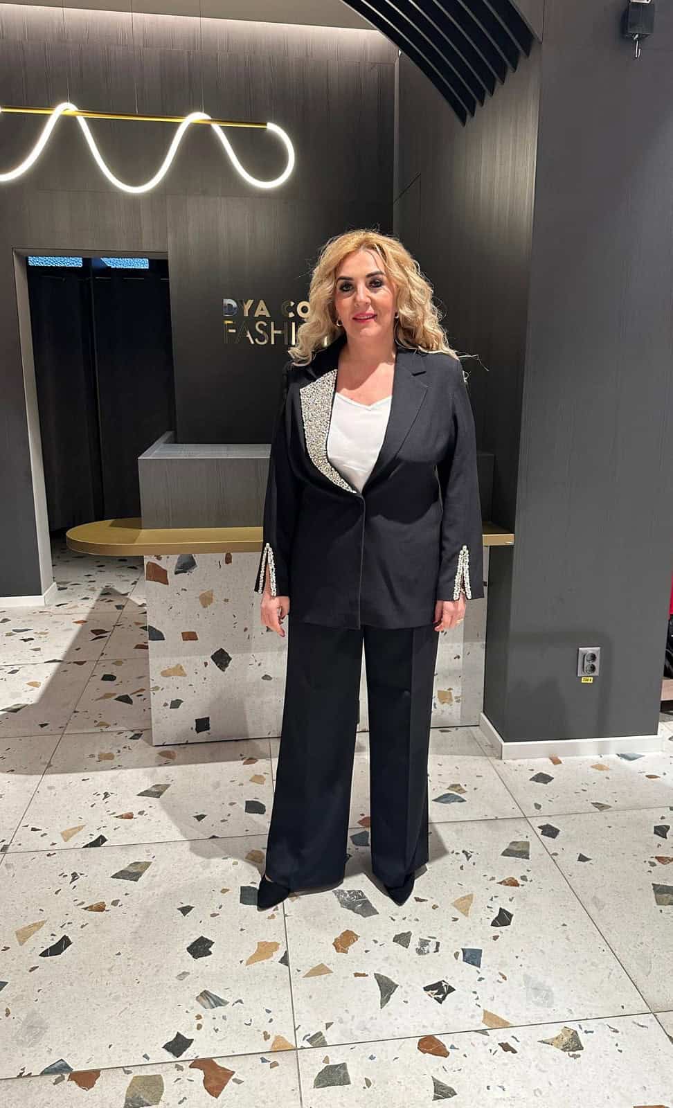 Costum Scaou cu Pantalon DYA333