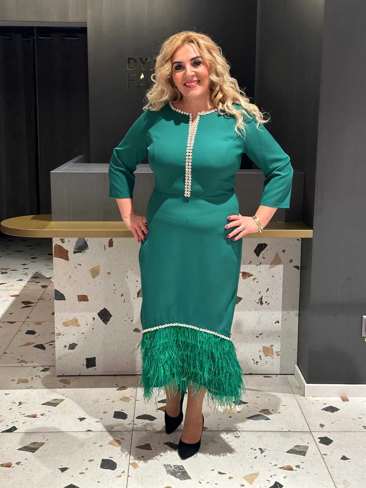 Rochie cu Pene si Cristale Negru si Verde DYA335