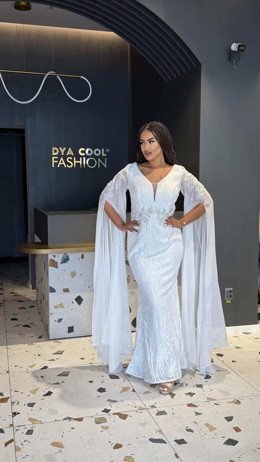 Rochie Lunga Alba Vaporoasa DYA363