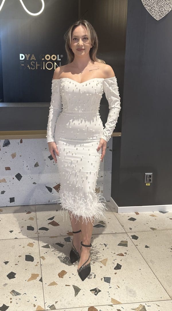 Roochie Midi Alba cu Pene si Perle DYA391