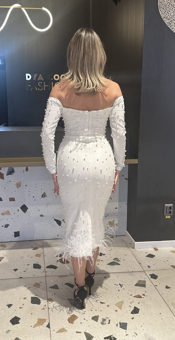 Roochie Midi Alba cu Pene si Perle DYA391 - imagine 4