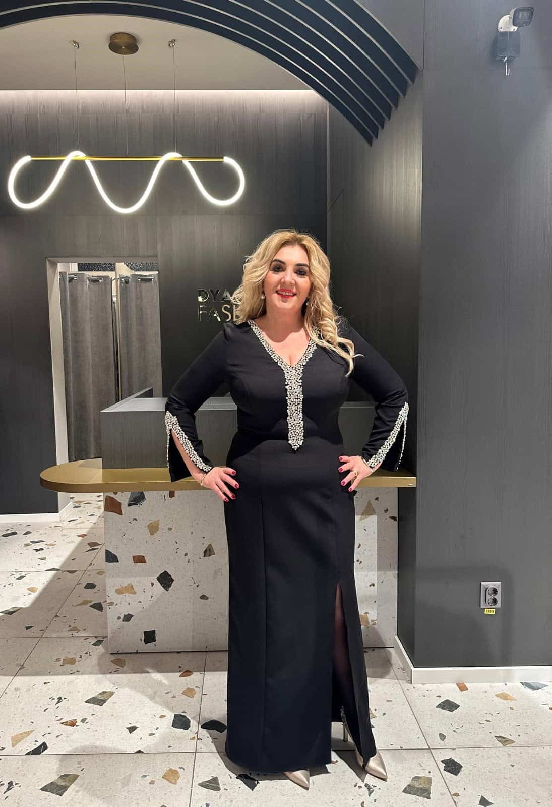 Rochie Lunga cu Maneca  DYA359