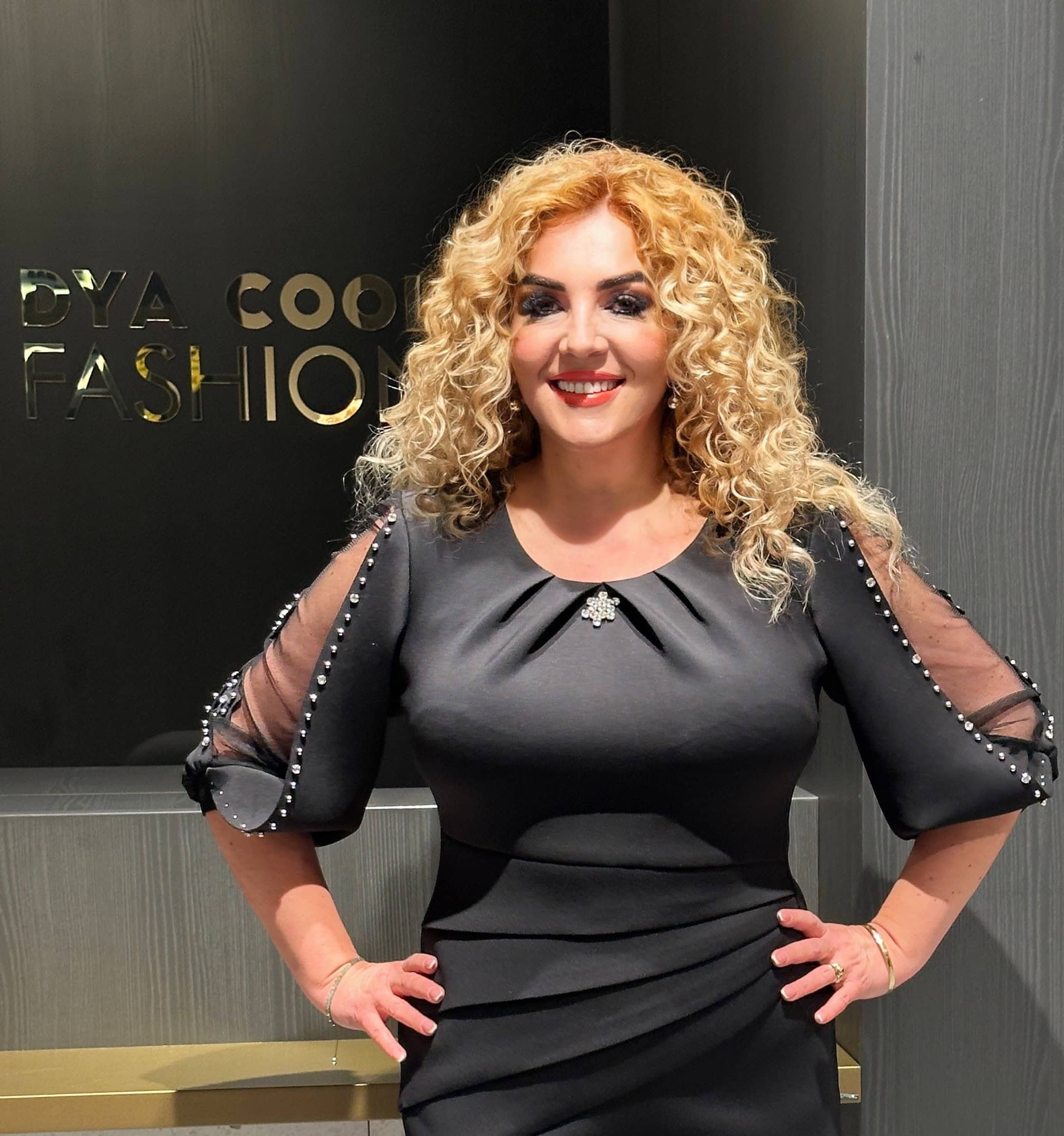 Rochie Midi Neagra DYA582