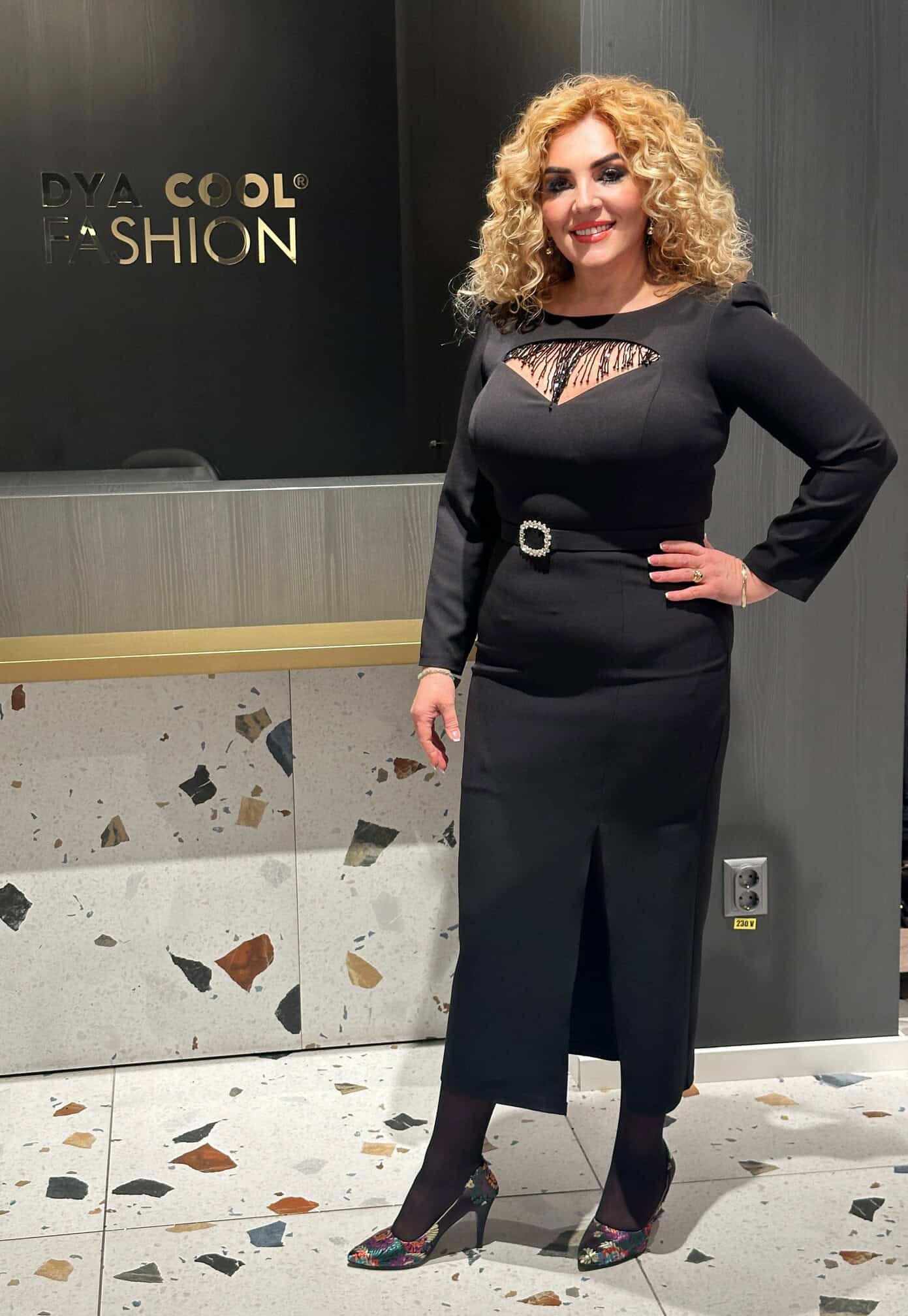 Rochie Midi Neagra cu Franjuri Dya594 - imagine 3