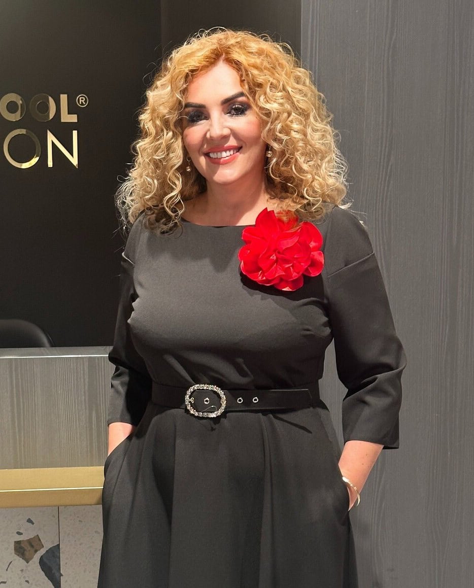 Rochie Midi Neagra Rose DYA598