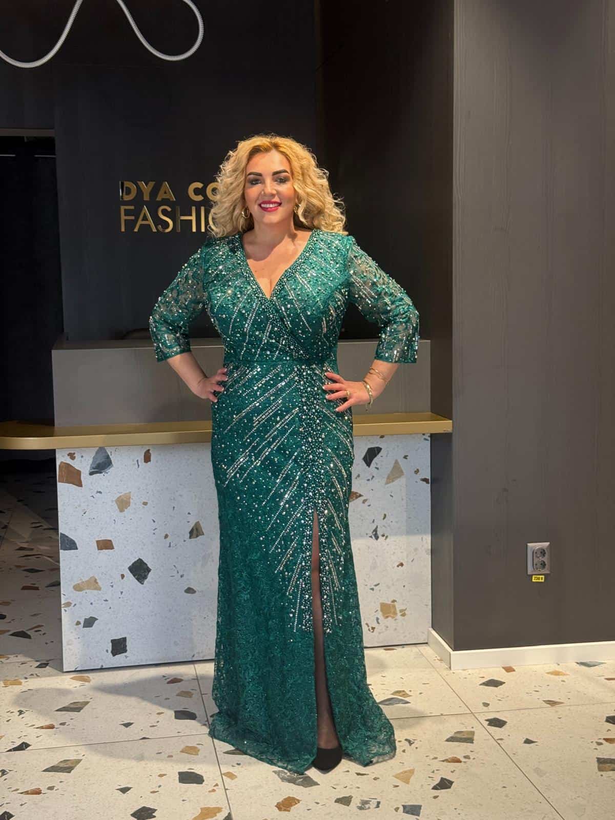 Rochie Lunga Verde cu Pieticele DYA679