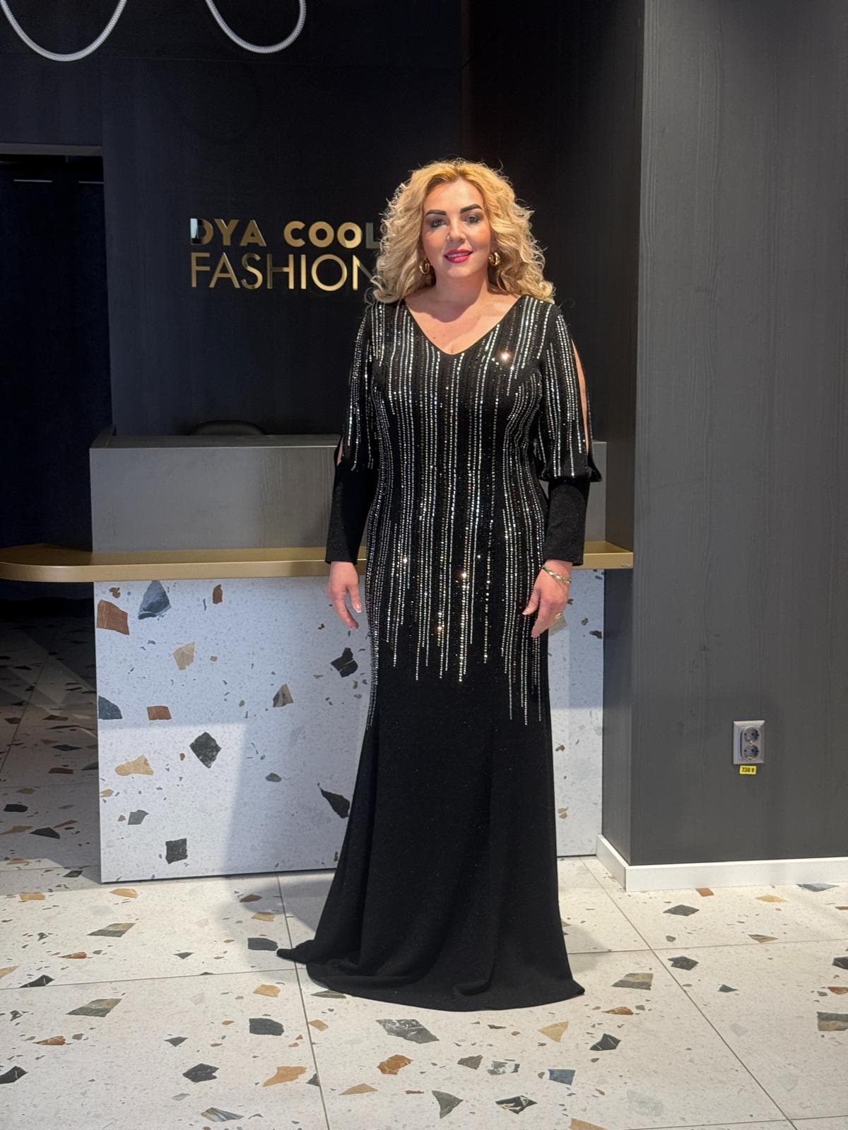 Rochie  Neagra Line DYA684