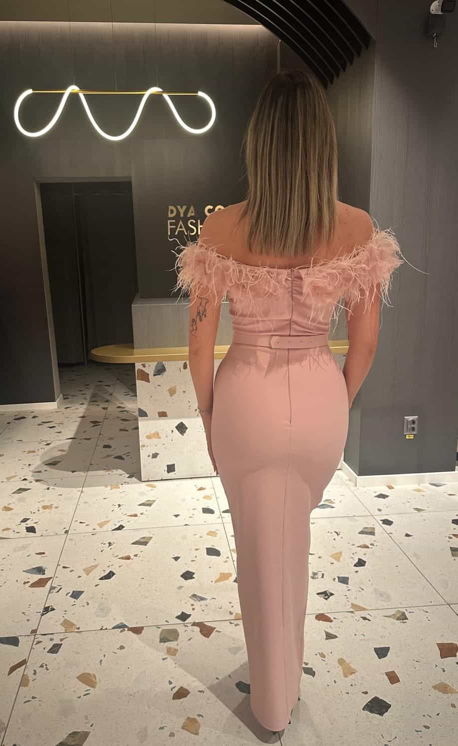 Rochie Lunga Roz Cu Pene DYA647 - imagine 5