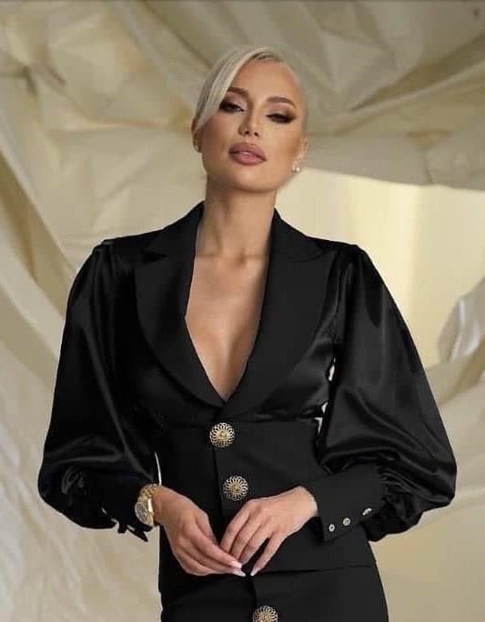 Rochie Midi Negru tip Sacou cu Nasturi DYA783