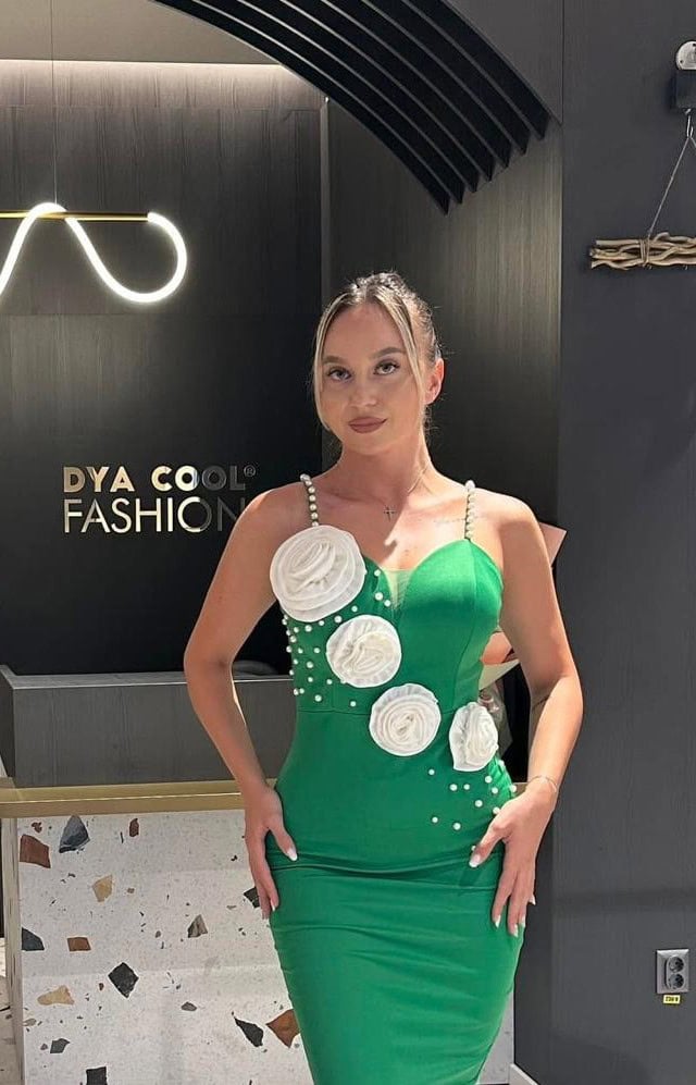 Rochie Midi Verde Cu Flori Albe DYA787