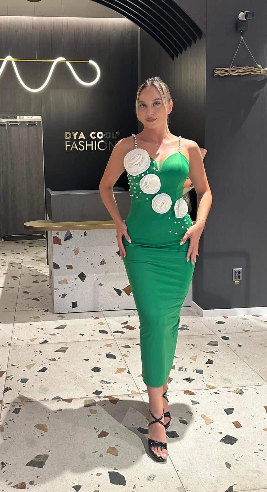 Rochie Midi Verde Cu Flori Albe DYA787 - imagine 3