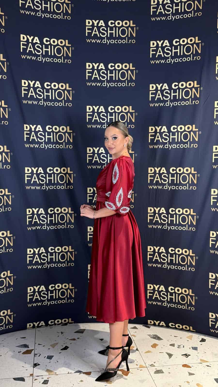 Rochie Midi Visiniu cu Cristale DYA980 - imagine 3