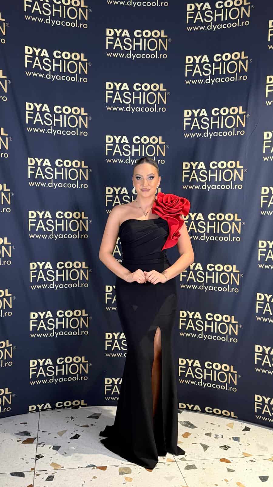 Rochie Lunga Negru Red-Flower DYA992