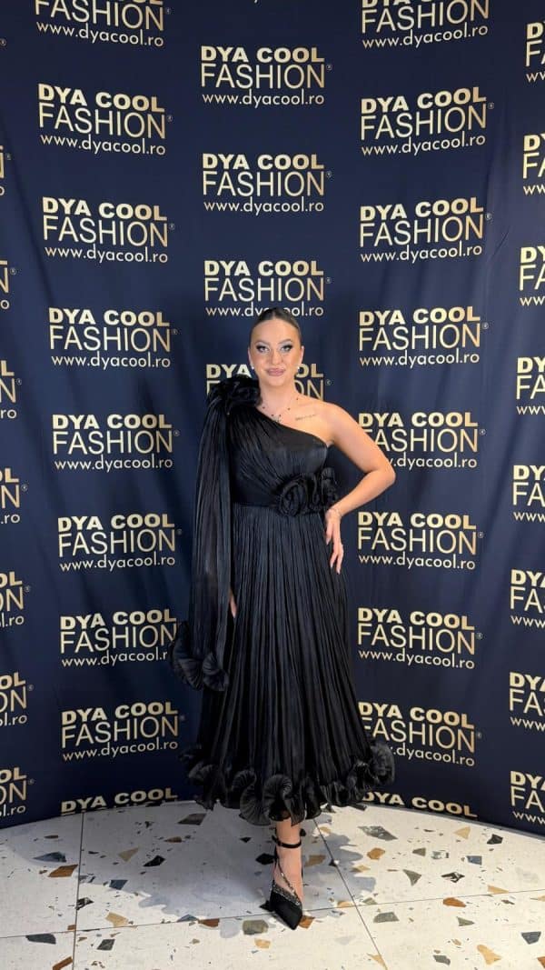 Rochie Midi Eleganta Negru cu Volane si Pliuri DYA987