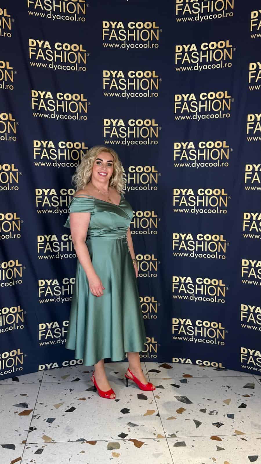 Rochie Midi Verde Satin Cristale DYA974 - imagine 2