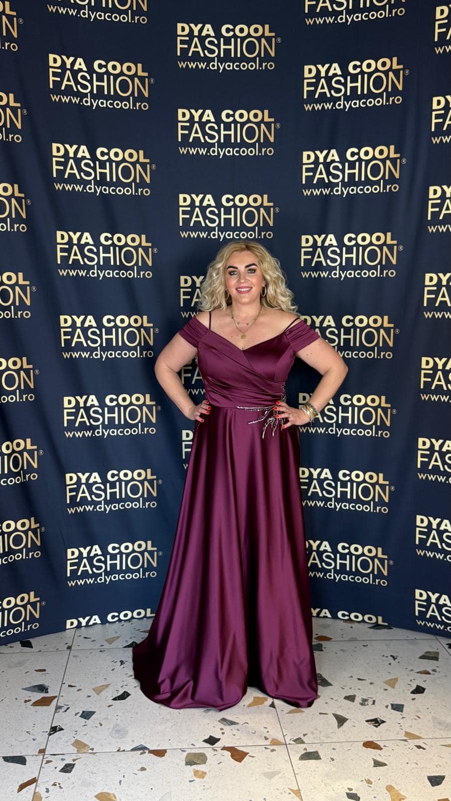 Rochie Lunga Burgundy Satin DYA996