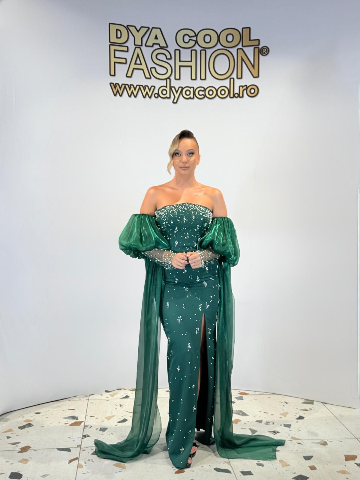 Rochie Lunga Verde cu Perle DYA1098