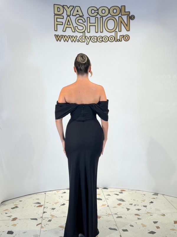 Rochie Lungă Negru cu Umeri Căzuți DYA1128 - imagine 4