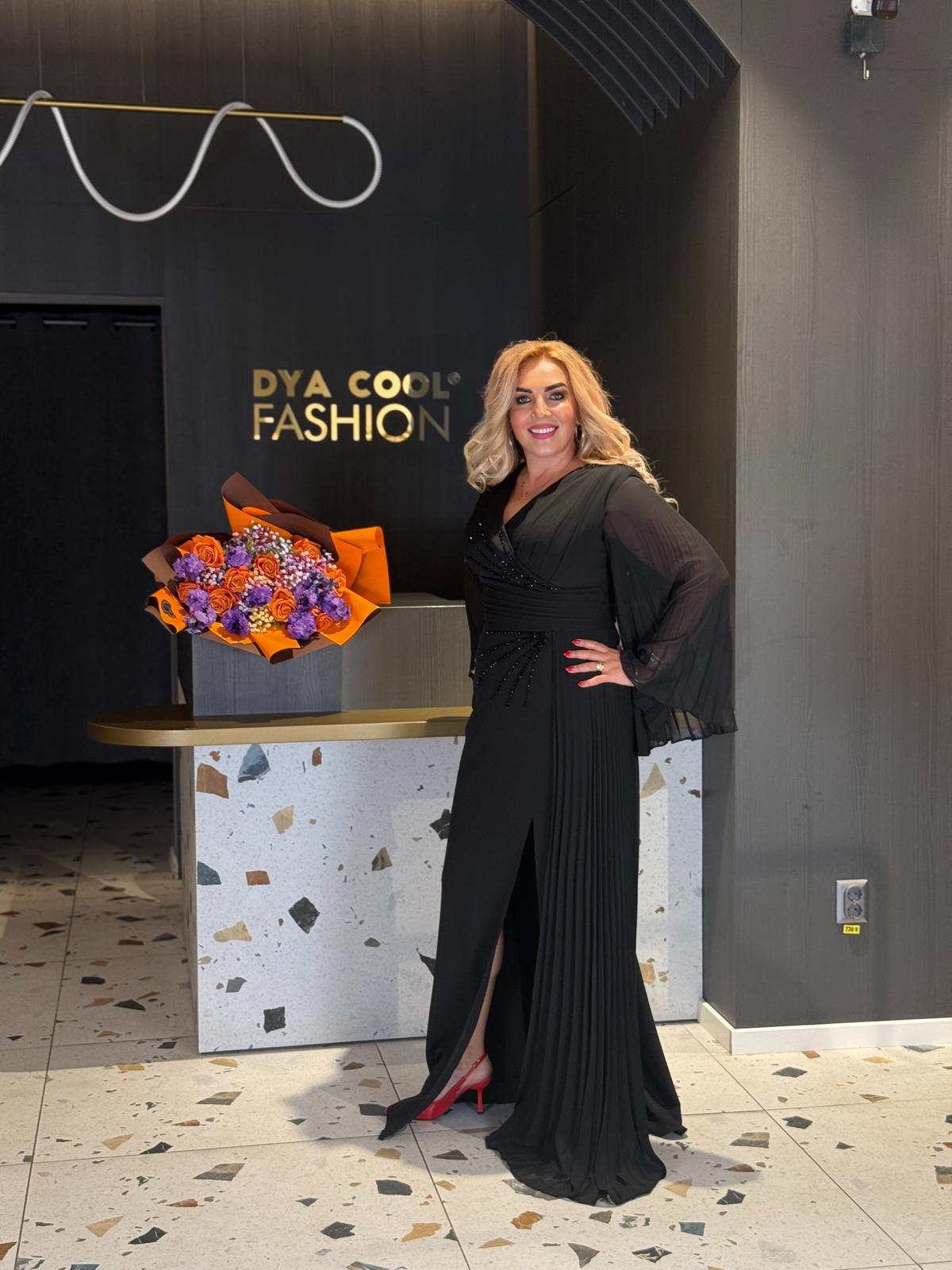 Rochie Lunga Neagră Elegantă cu Voal DYA1151 - imagine 2
