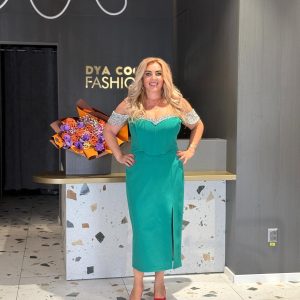 Rochie Midi Verde cu Umeri Goi DYA1163