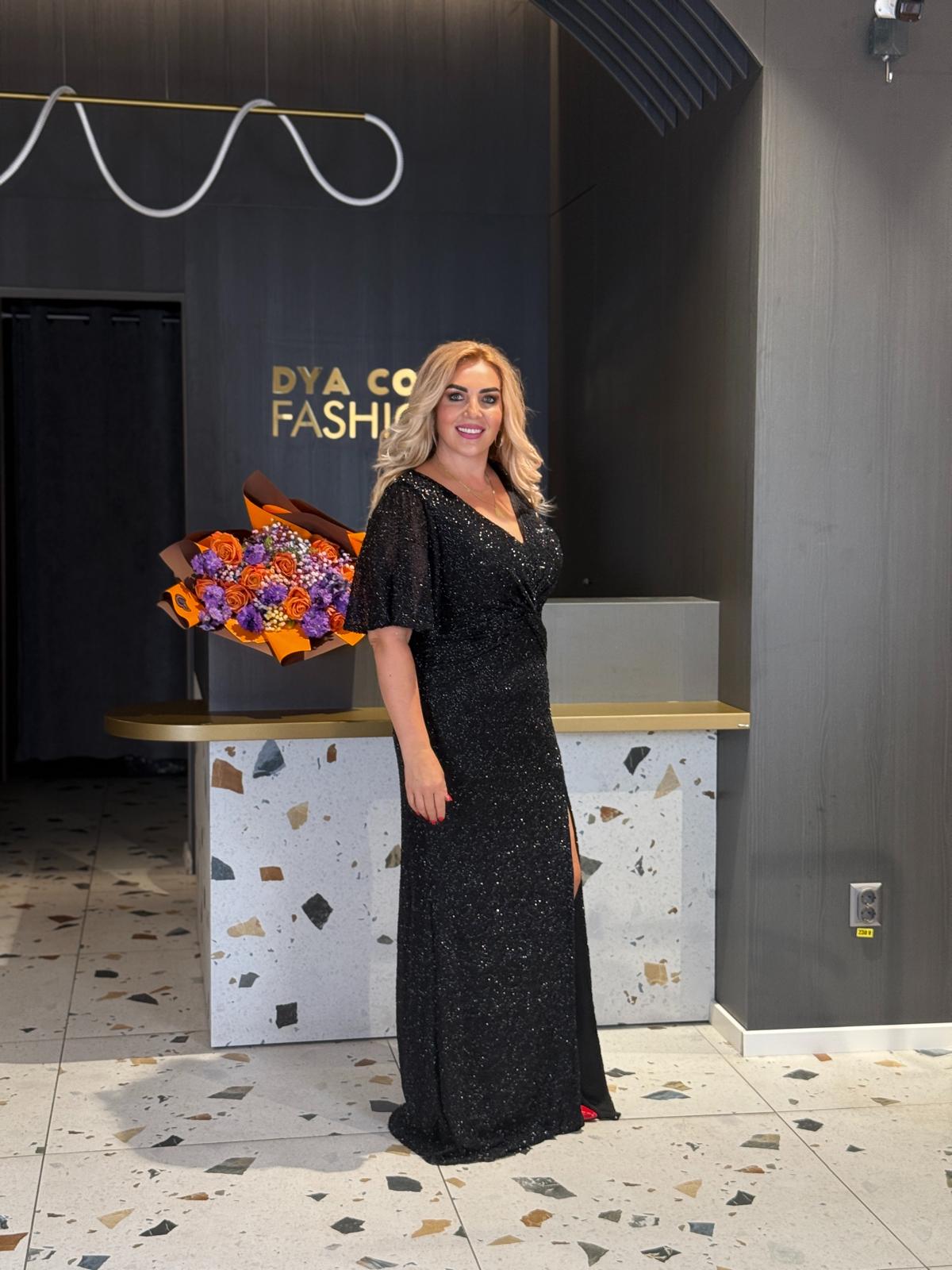 Rochie Lungă Neagră cu Paiete și Mâneci Fluture DYA1169 - imagine 3