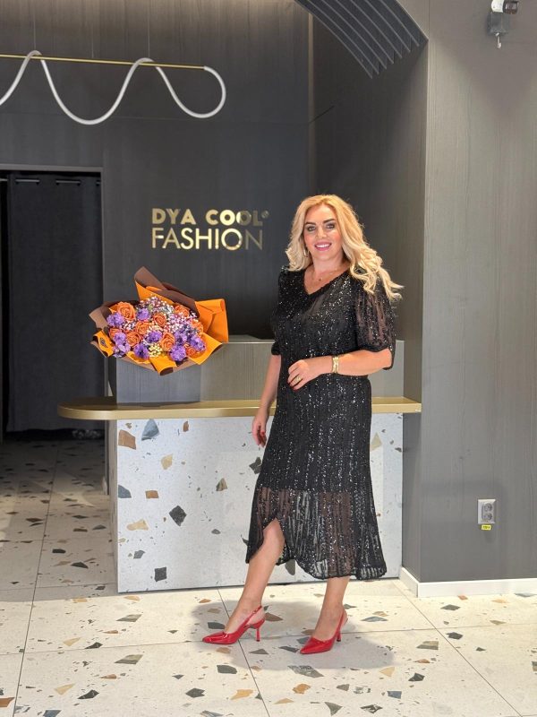 Rochie Midi Neagră Cu Paiete Și Mâneci Scurte DYA1184 - imagine 3