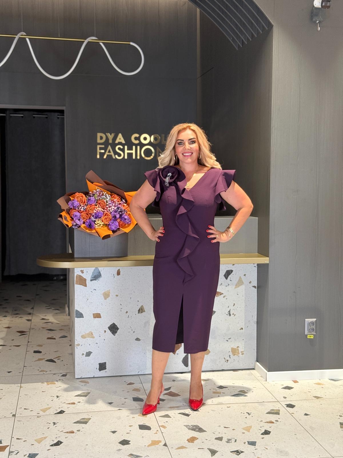 Rochie Midi Mov Cu Volane Și Floare Decorativă DYA1183