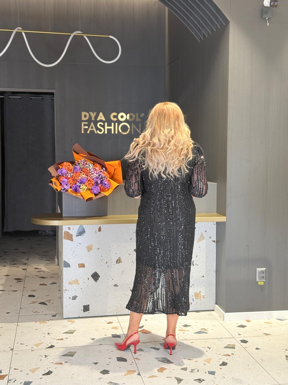 Rochie Midi Neagră Cu Paiete Și Mâneci Scurte DYA1184 - imagine 4