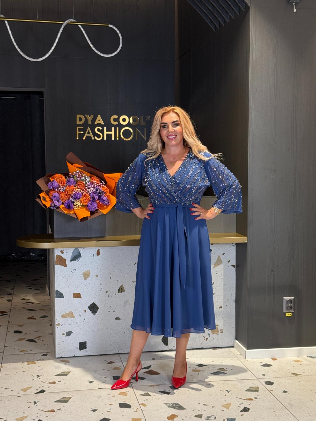 Rochie Midi Albastră Cu Bust Din Paiete DYA1188