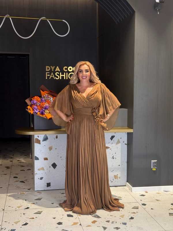 Rochie Lunga Cappuccino Cu Maneci Bufante Si Accesoriu In Talie DYA1194
