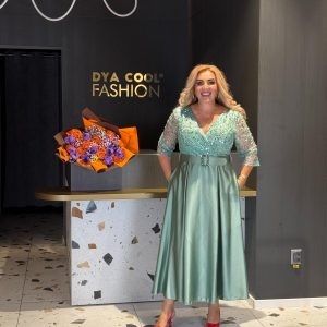 Rochie Midi Verde Mentă Cu Paiete, Fustă Satinată Și Buzunare STN DYA1193