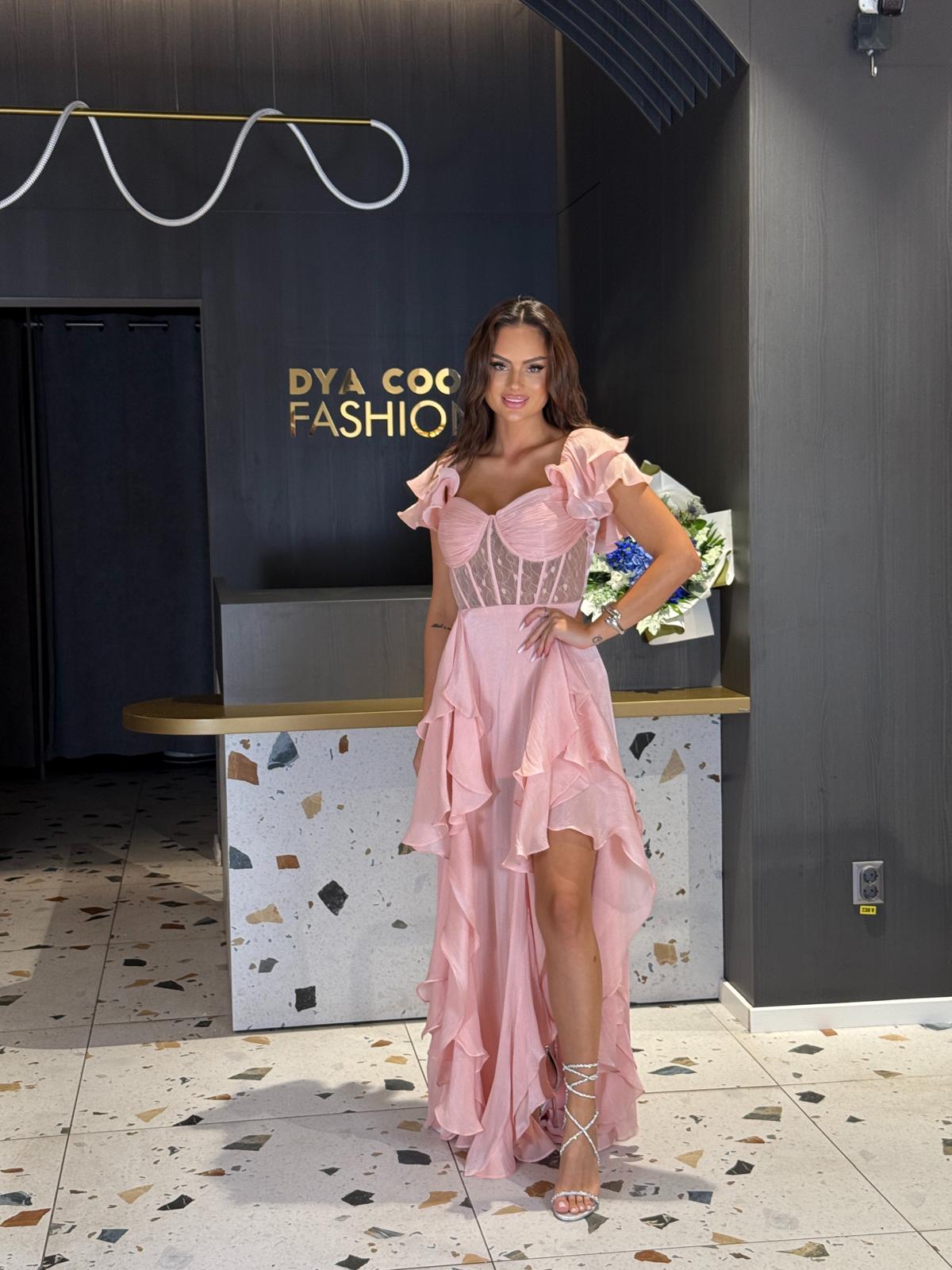 Rochie Lunga Roz Cu Corset Si Volane DYA1213