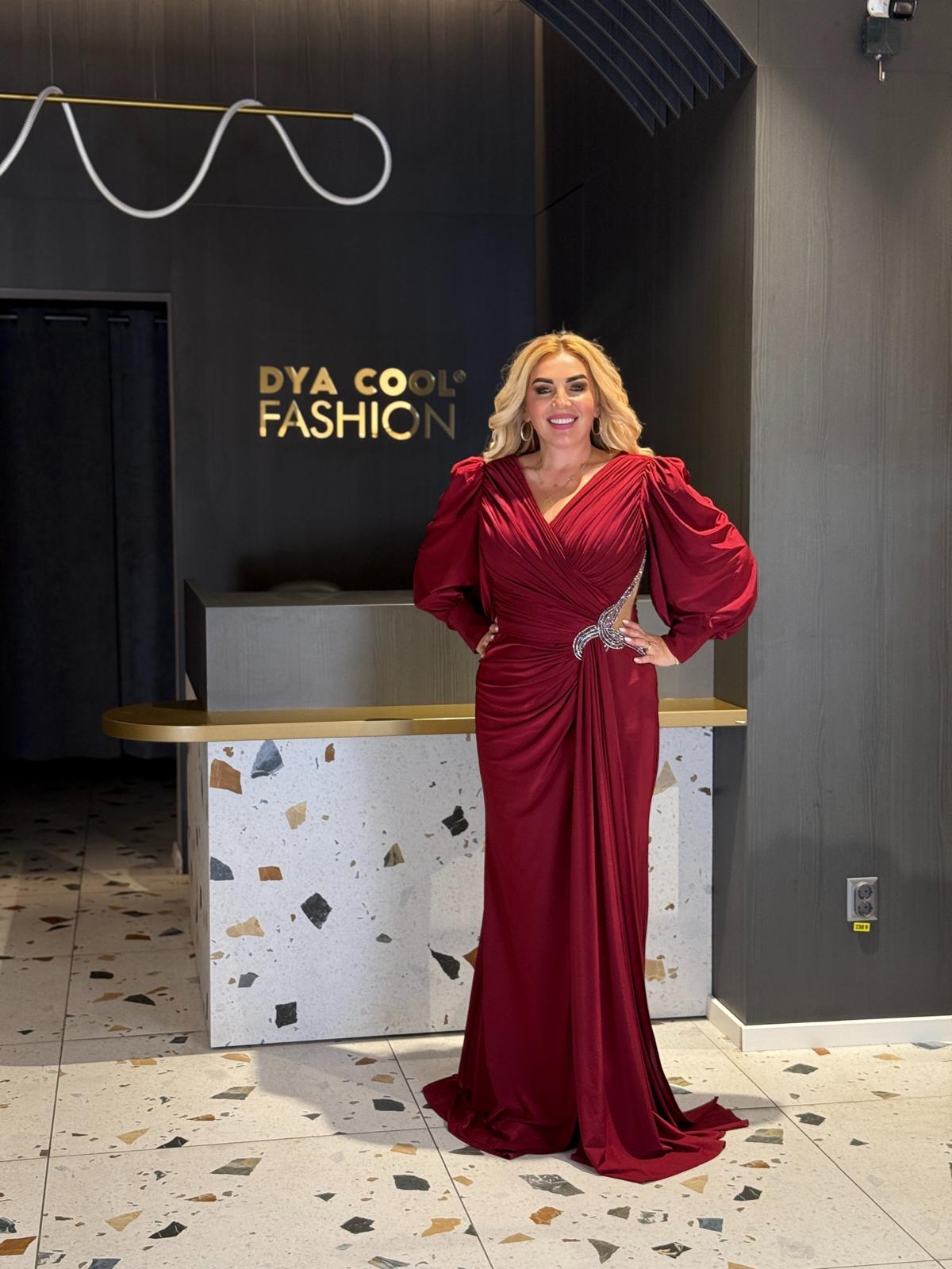 Rochie Lunga Rosu Burgundy Cu Brosa Stralucitoare DYA1226