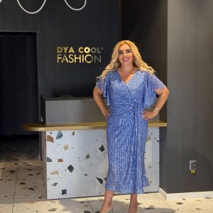 Rochie Midi Albastra Cu Paiete Si Decolteu In V DYA1233
