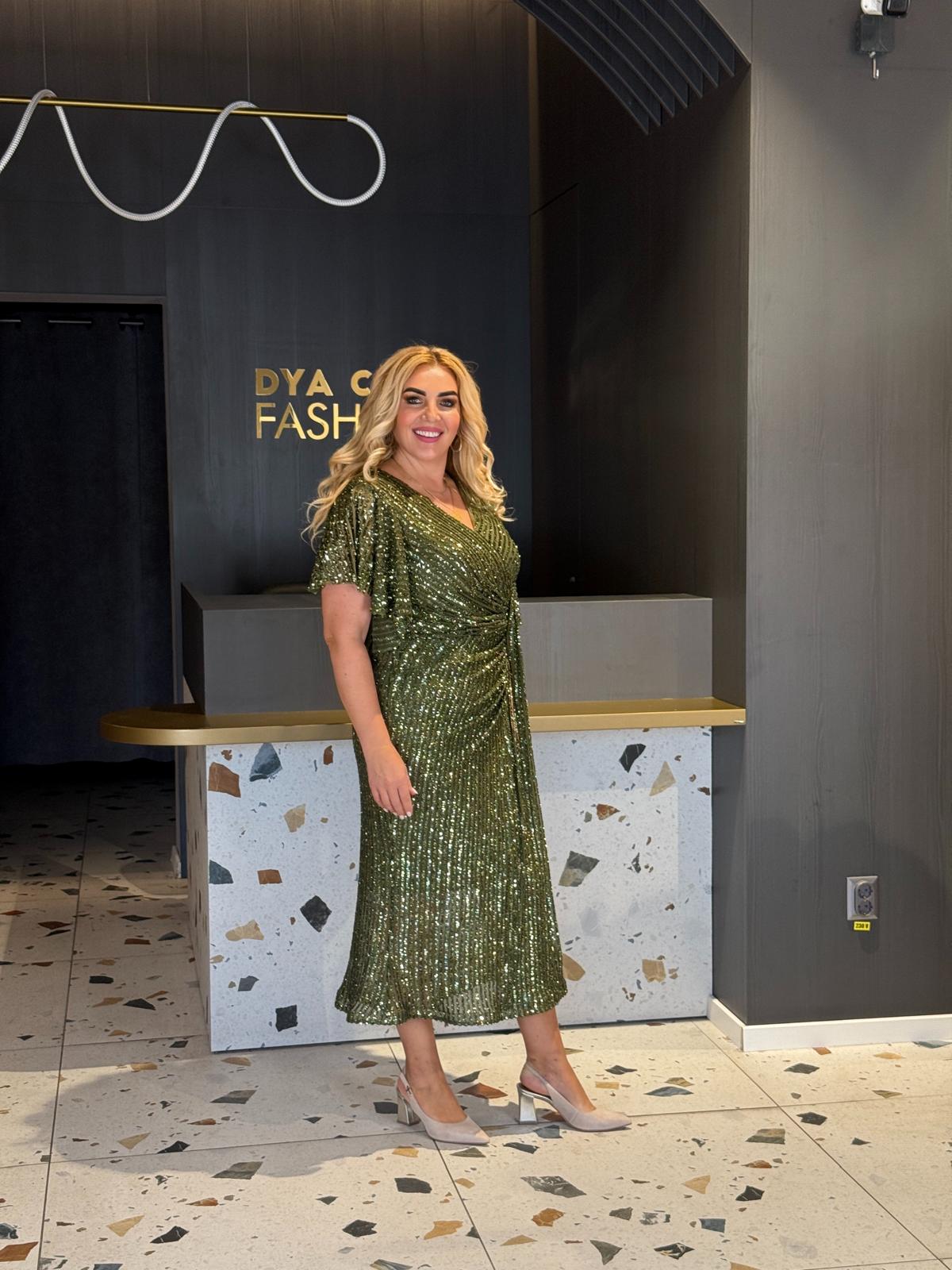 Rochie Midi Verde Din Paiete Cu Decolteu In V DYA1234 - imagine 3
