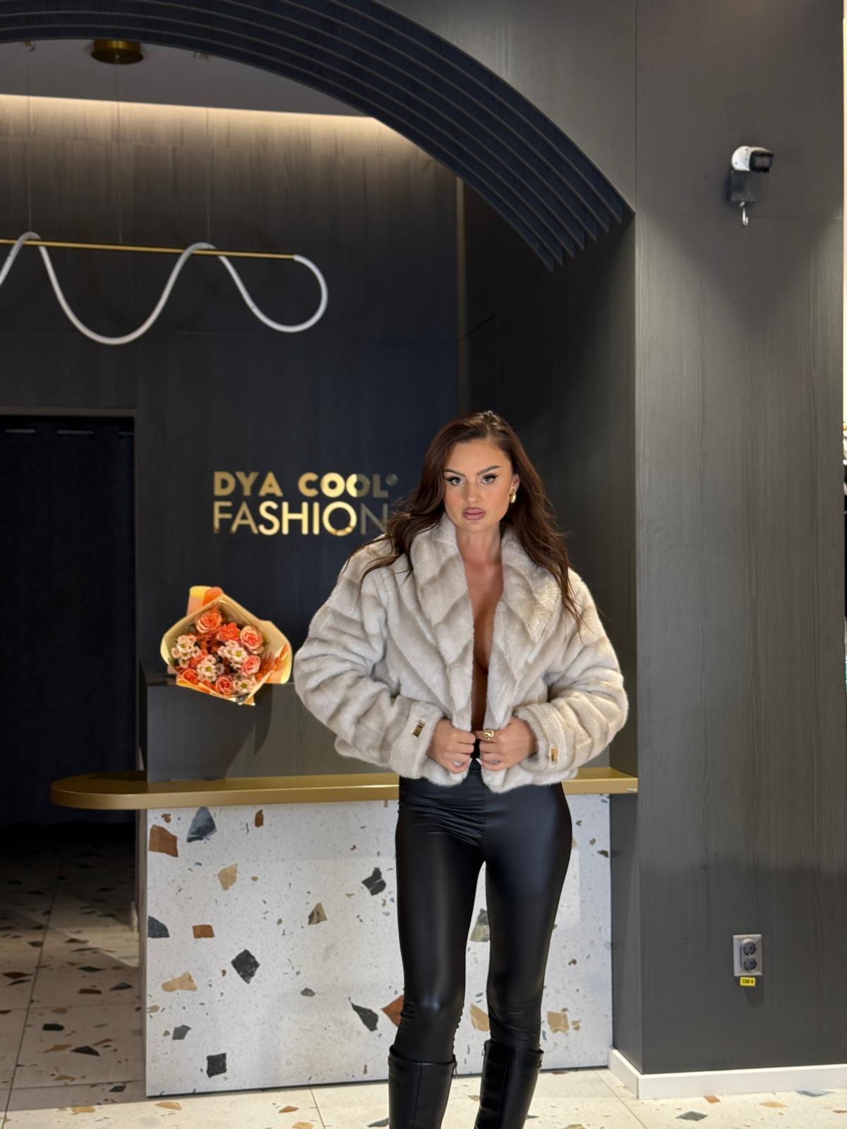 Jachetă Din Blană Ecologică Bej Oversize DYA1251 - imagine 5