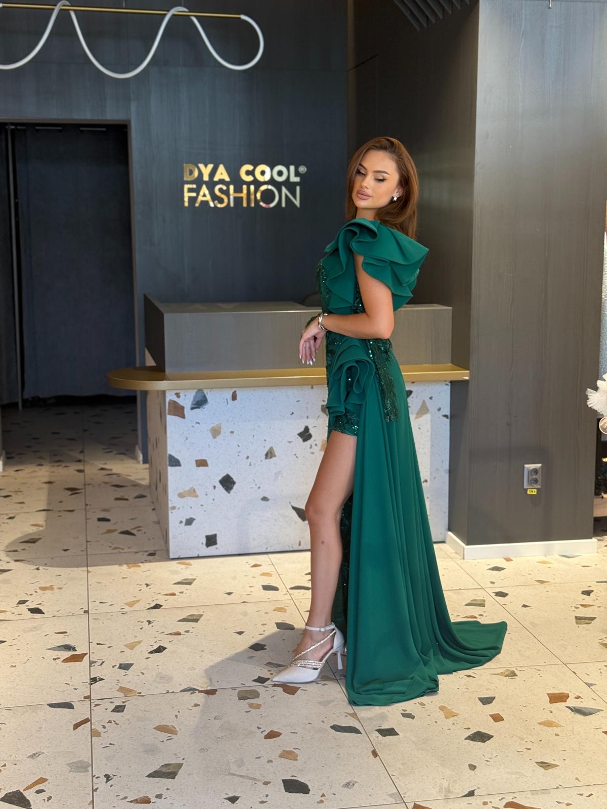 Rochie Asimetrică Verde Cu Aplicații DYA1199 - imagine 3