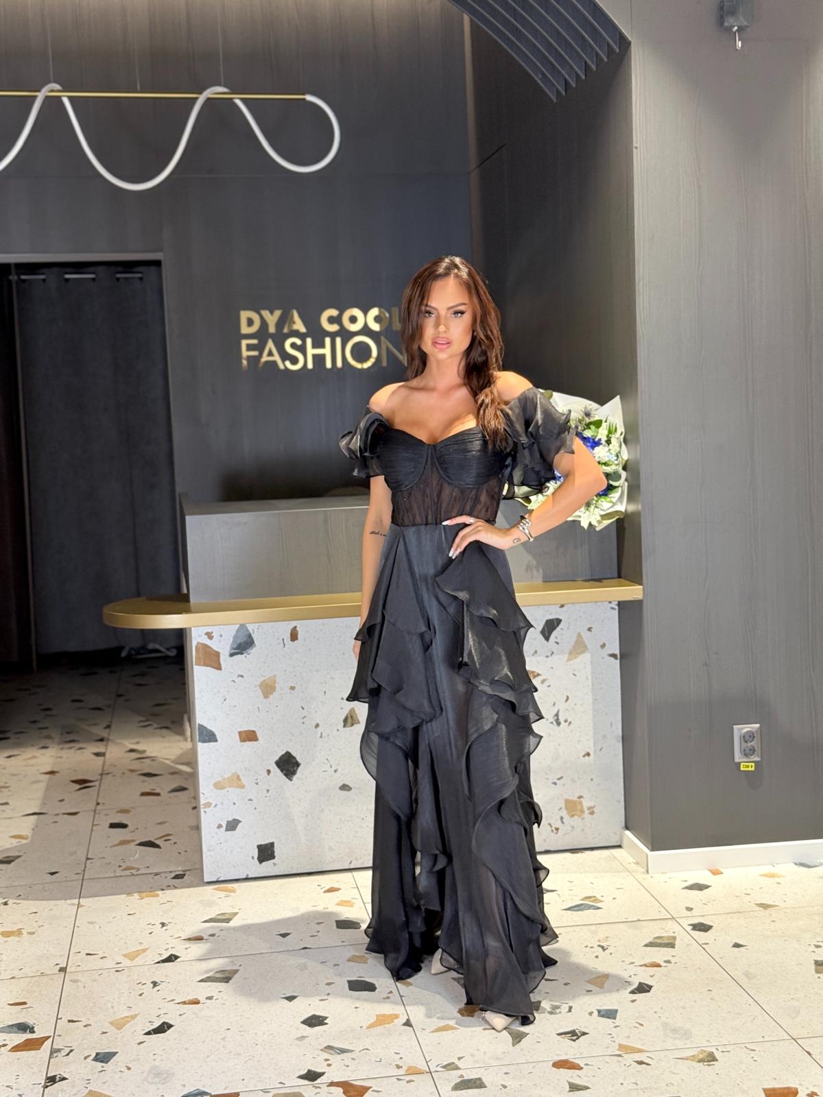 Rochie Lunga Neagra Cu Corset Si Volane DYA1205
