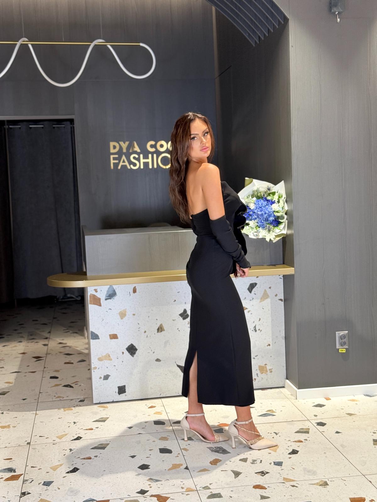 Rochie Midi Neagră Cu Mâneci Lungi Și Detaliu Floral DYA1212 - imagine 2