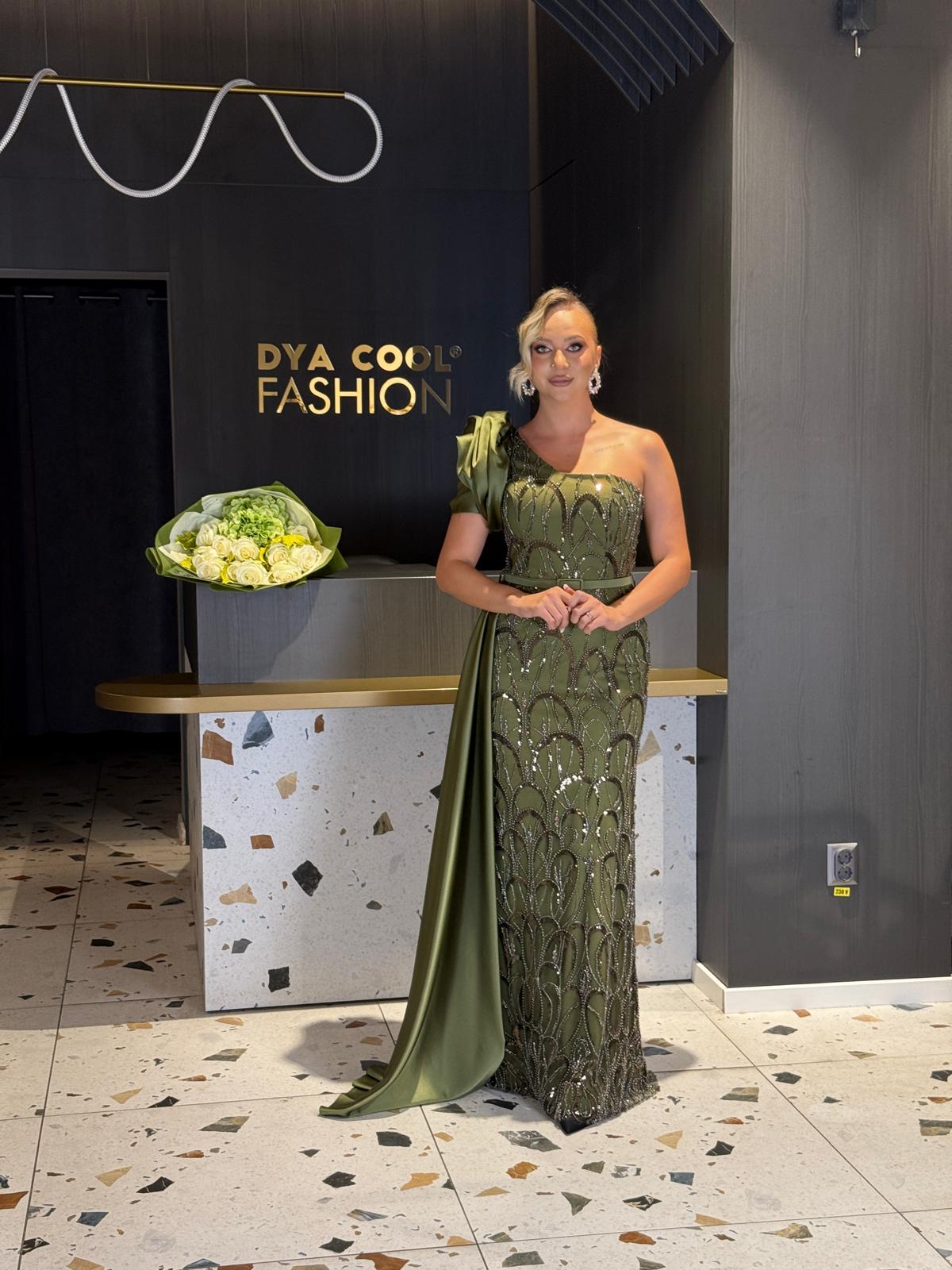 Rochie Lungă Verde Un Umăr DYA1266