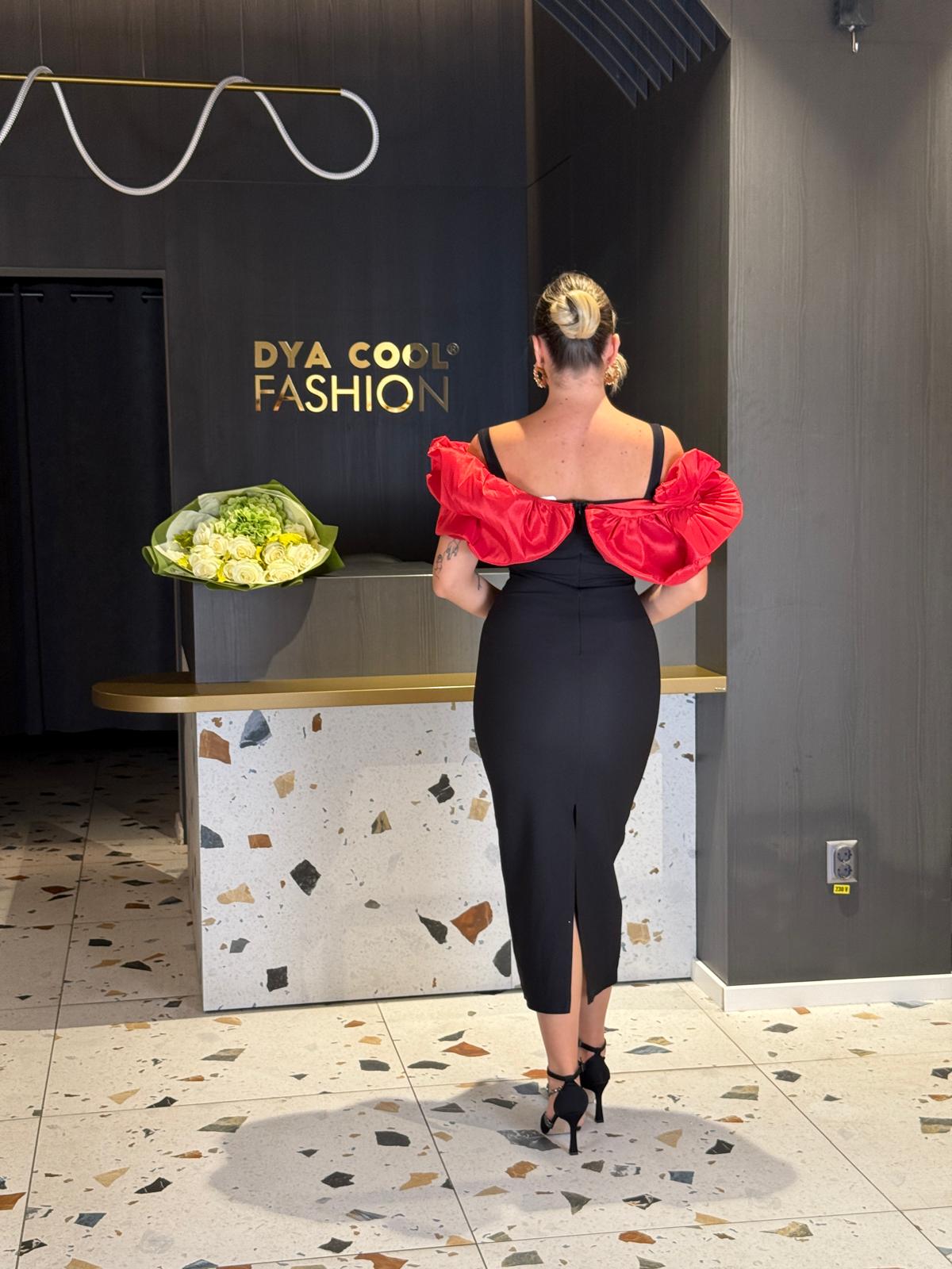 Rochie Midi Neagră Cu Volane Roșii DYA1267 - imagine 4