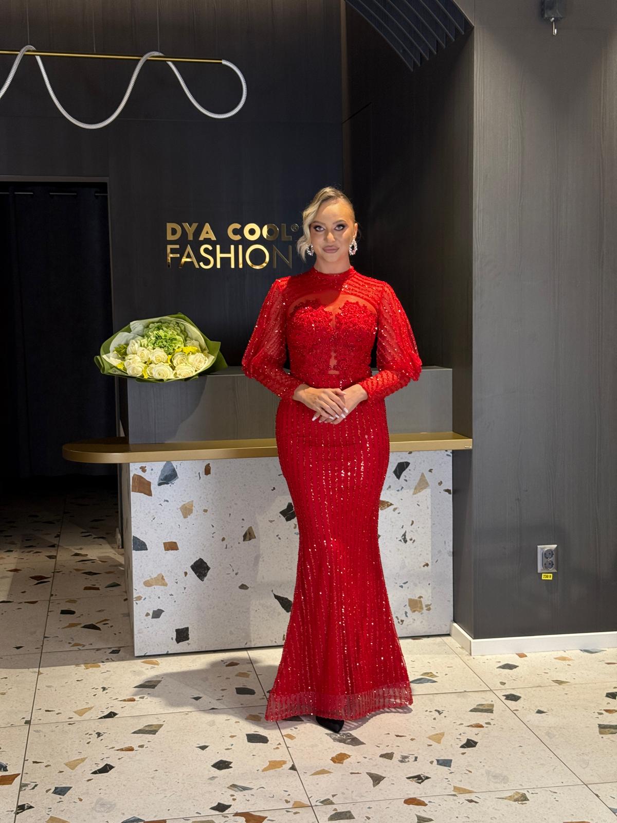 Rochie Lungă  Roșie Cu Mărgele Și Dantelă DYA1273