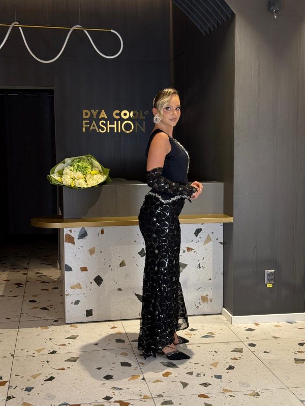 Rochie Lungă Neagră cu Aplicații Strălucitoare DYA1285 - imagine 3