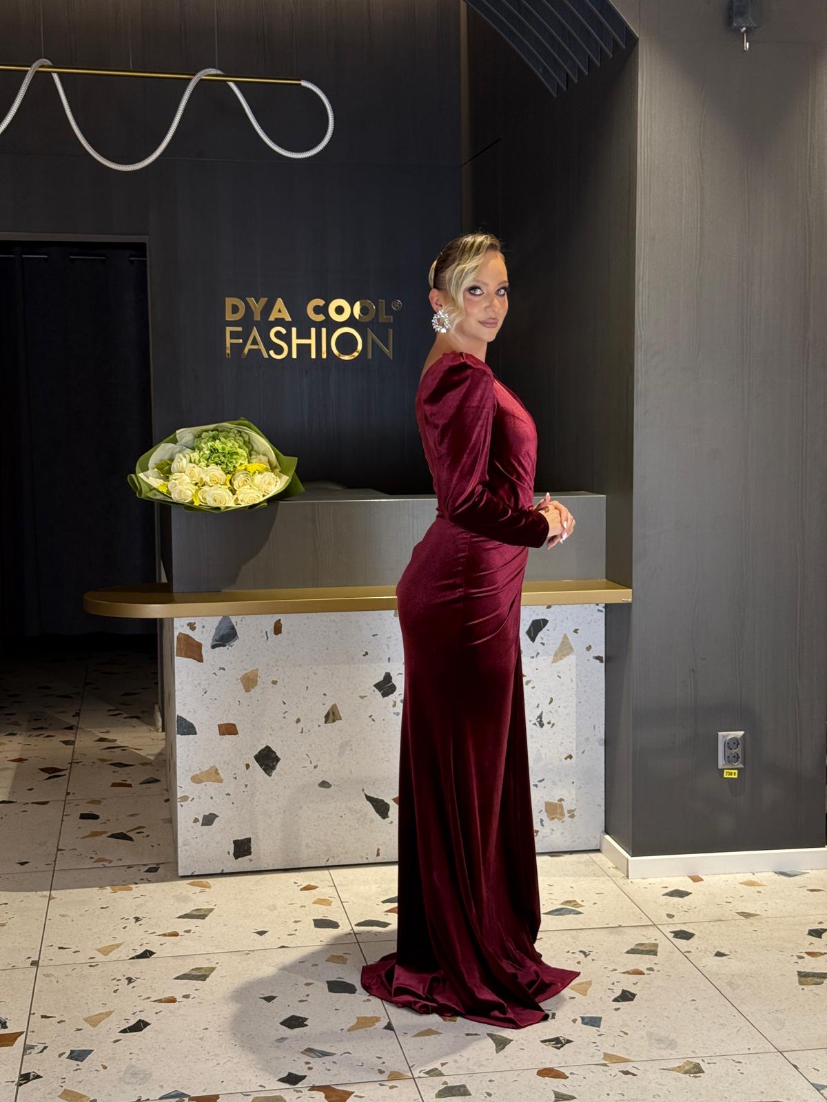 Rochie Lungă Din Catifea Burgundy DYA1275 - imagine 3
