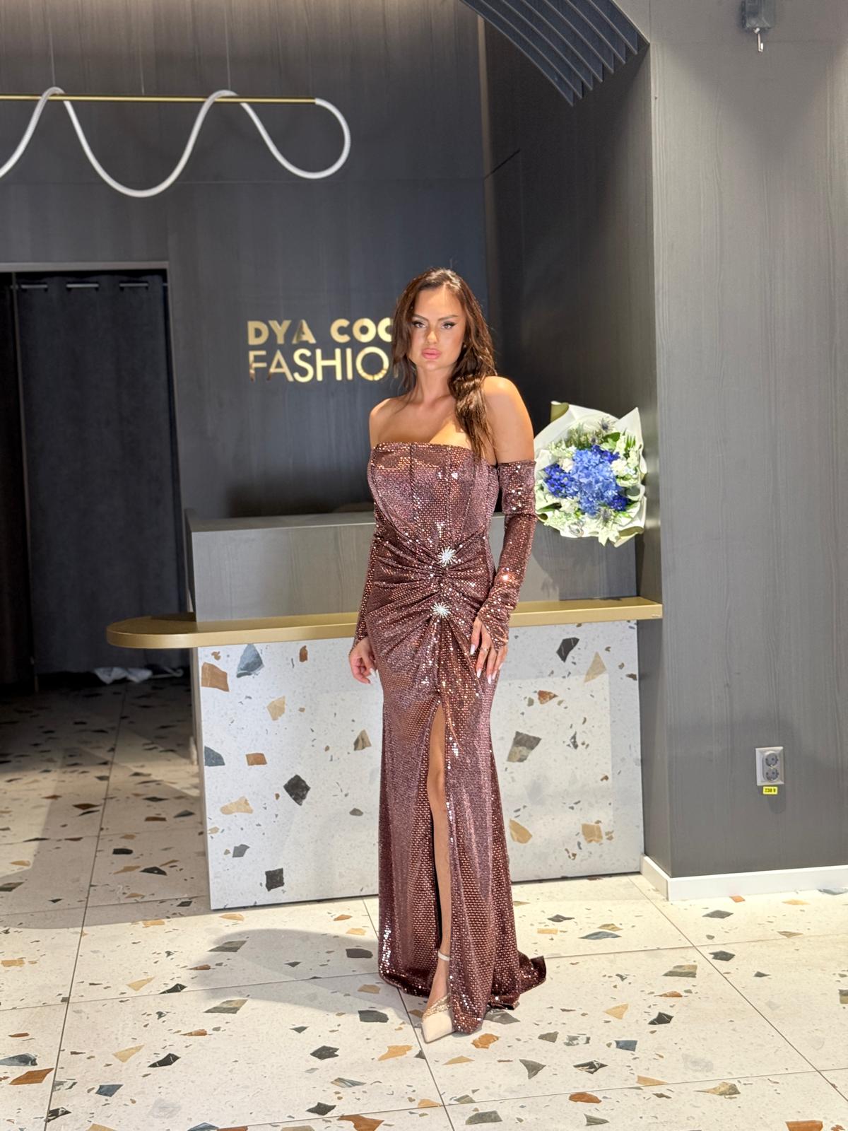 Rochie Lungă Cu Paiete Maro Ciocolatiu DYA1321