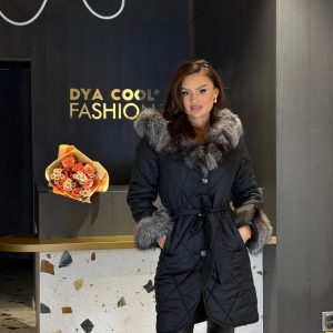 Geacă Neagră Cu Blană Naturală DYA1323