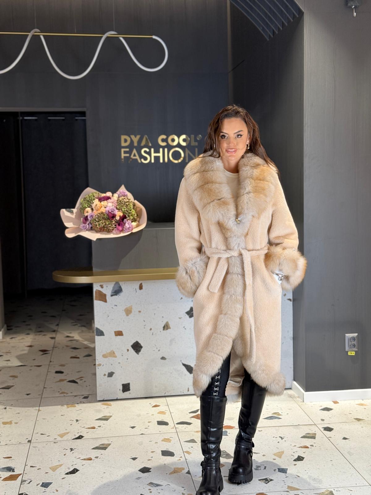 Palton Alcantara Cu Blană Naturală Crem DYA1330