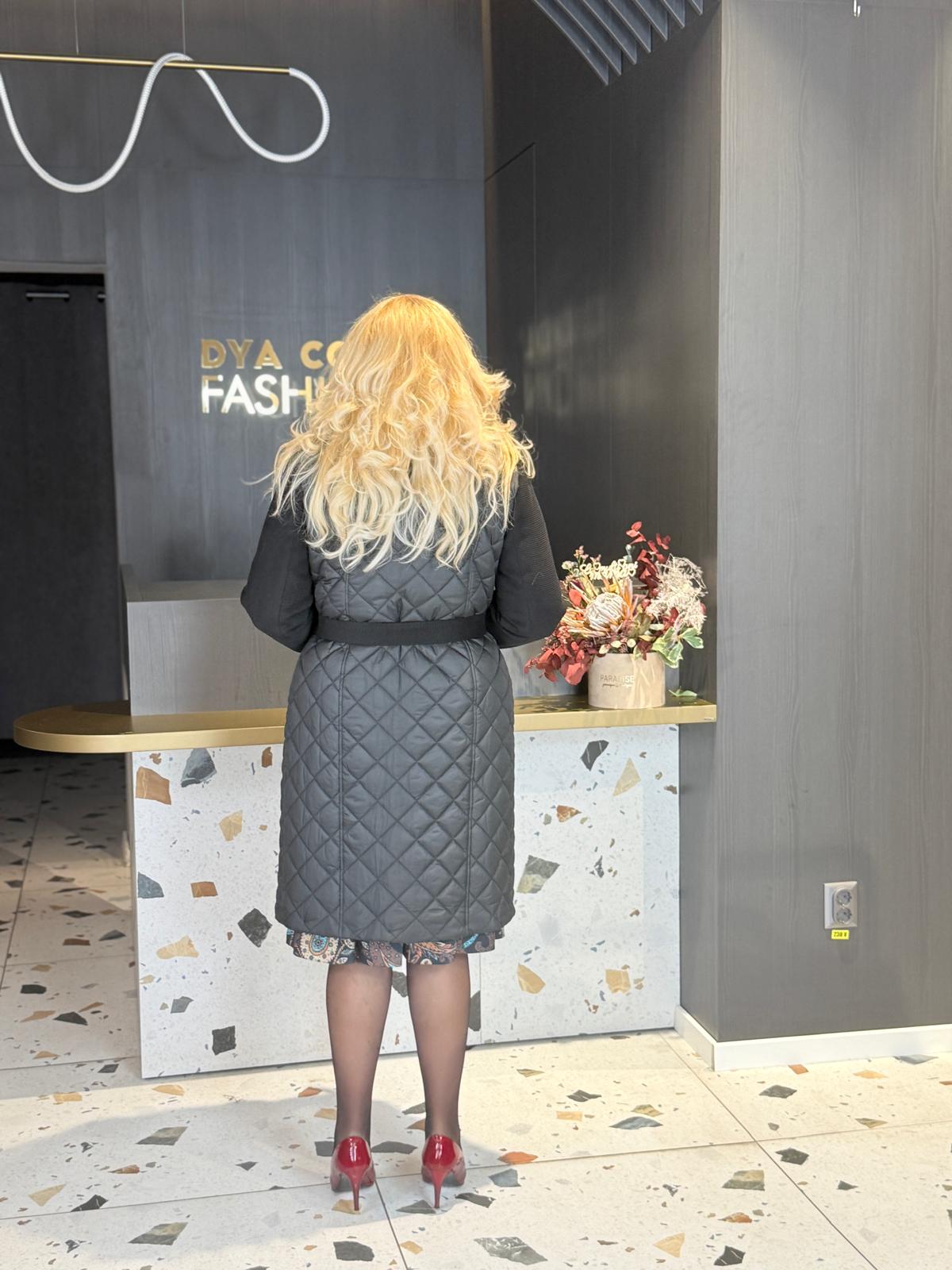 Palton Negru cu Secțiune Matlasată și Cordon DYA1372 - imagine 4